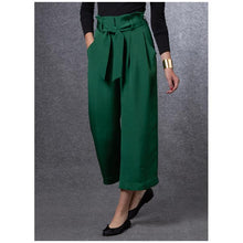 Vogue V1662 Sewing Pattern Misses' Pants & Belt, Sandra Betzina Today's Fit
